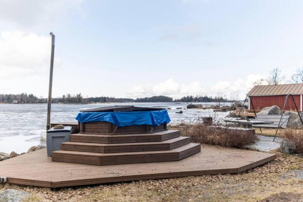Beautiful Expansive House With Sea Views, Large Private Bedrooms Available In Shared House Vasa Exteriör bild